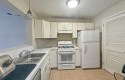 6 Madison Court, Tinton Falls, NJ 07712