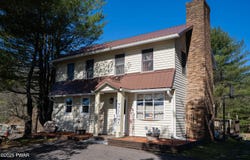 477 Purdytown Turnpike, Lakeville, PA 18438