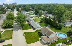 1307 BLUE RIDGE Drive, GREEN BAY, WI 54304