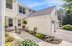 695 Sun Chase Drive, Holland, MI 49424