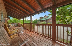 3208 White Falcon Way, Pigeon Forge, TN 37863