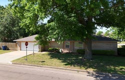 5807 S 83rd Pl, Tulsa, OK 74145