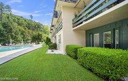 260 Roaring Fork Road Rd, Gatlinburg, TN 37738