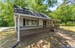 28 Hunters Lane, Dillwyn, VA 23936