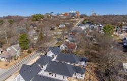 364  S College  AVE, Fayetteville, AR 72701