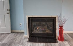 870 S HOLLADAY DR, Seaside, OR 97138