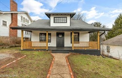 521 Mountain View Ave, Maryville, TN 37803