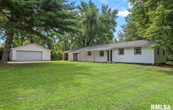 4306 W JEFFERSON Street, Springfield, IL 62707