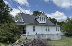 128 W Church Street, Burkesville, KY 42717