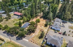 125 Hudspeth Lane, Shady Cove, OR 97539