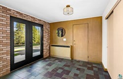 3801 Rockview Ct, Duluth, MN 55804