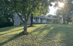 1728 Whispering Hills Drive, Kingsport, TN 37660