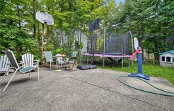 4390 Groveland Road, University Heights, OH 44118