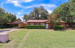 1203 E Apache Trail, Granbury, TX 76048