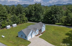 321 Benjamins Way, Hendersonville, NC 28792