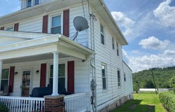 933 BARNESVILLE DRIVE, BARNESVILLE, PA 18214