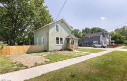 757 W River Road N, Elyria, OH 44035