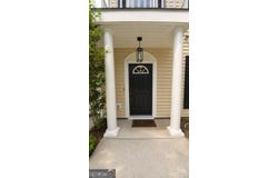 2502 B Jerry Jones Drive, Valdosta, GA 31602