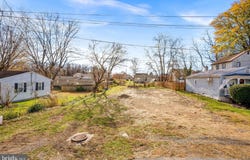 406 E 11TH Avenue, RANSON, WV 25438