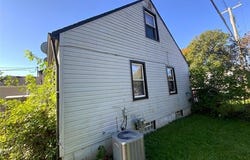 4643 Winifred Street, Wayne, MI 48184