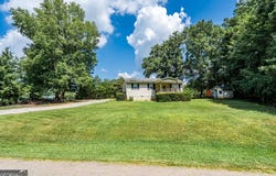 1080 Cleveland, Buckhead, GA 30625