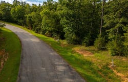 329 Terrapin Pointe Rd, Hodges, SC 29653