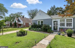 6836 STANDISH DRIVE, HYATTSVILLE, MD 20784