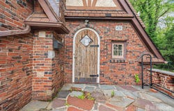 425 Grove Avenue, Metuchen, NJ 08840