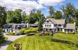 35 HARRISON DRIVE, NEWTOWN SQUARE, PA 19073