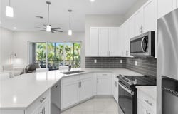 268 Indies Dr E, NAPLES, FL 34114