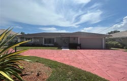 2480 NE 46th St, Lighthouse Point, FL 33064