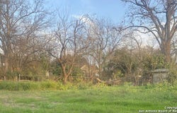 210 Dalton Alley, San Antonio, TX 78202