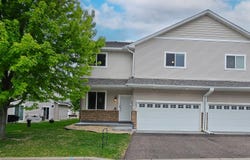 1283 County Road D Circle E, Vadnais Heights, MN 55109