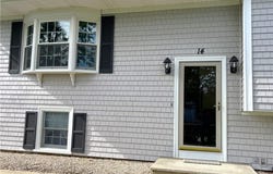 14 Davisville Lane, Narragansett, RI 02882