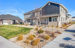 2329 E Spice Loop Unit #1, Nampa, ID 83687