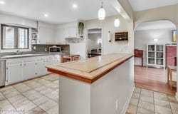 17 Malpass Road, Guilderland, NY 12203