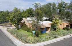 401 Fontana Place NE, Albuquerque, NM 87108