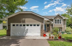 5750 Lone Oak Drive, Savage, MN 55378