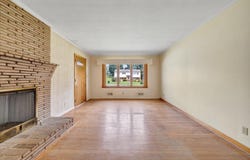915 Ridgecrest DR, Roanoke, VA 24019