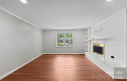 2011 Hampton Heights Street, Lenoir, NC 28645