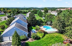 46 Waverly Pl, South Brunswick Twp., NJ 08852-2702