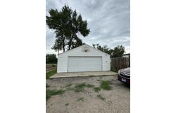2098 S 3rd Avenue, Bowdle, SD 57428