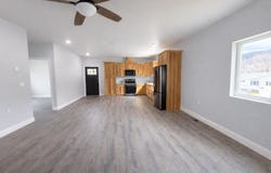 64 Evans Street, Gorham, NH 03581