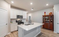 115 Oakdale Meadows LN, Hutto, TX 78634