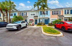 5525 E Parade Place, Margate, FL 33063