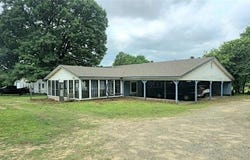 417566 E 1140 Road, Checotah, OK 74426