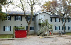 645 S Lucas St, IowaCity, IA 52240
