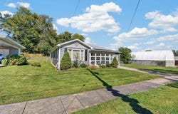 528 E 5th Street, Mount Carmel, IL 62863