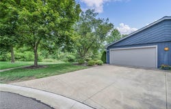 1442 Timberland Lane, Twinsburg, OH 44087