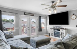 452 Clover Circle, Jacksboro, TN 37757